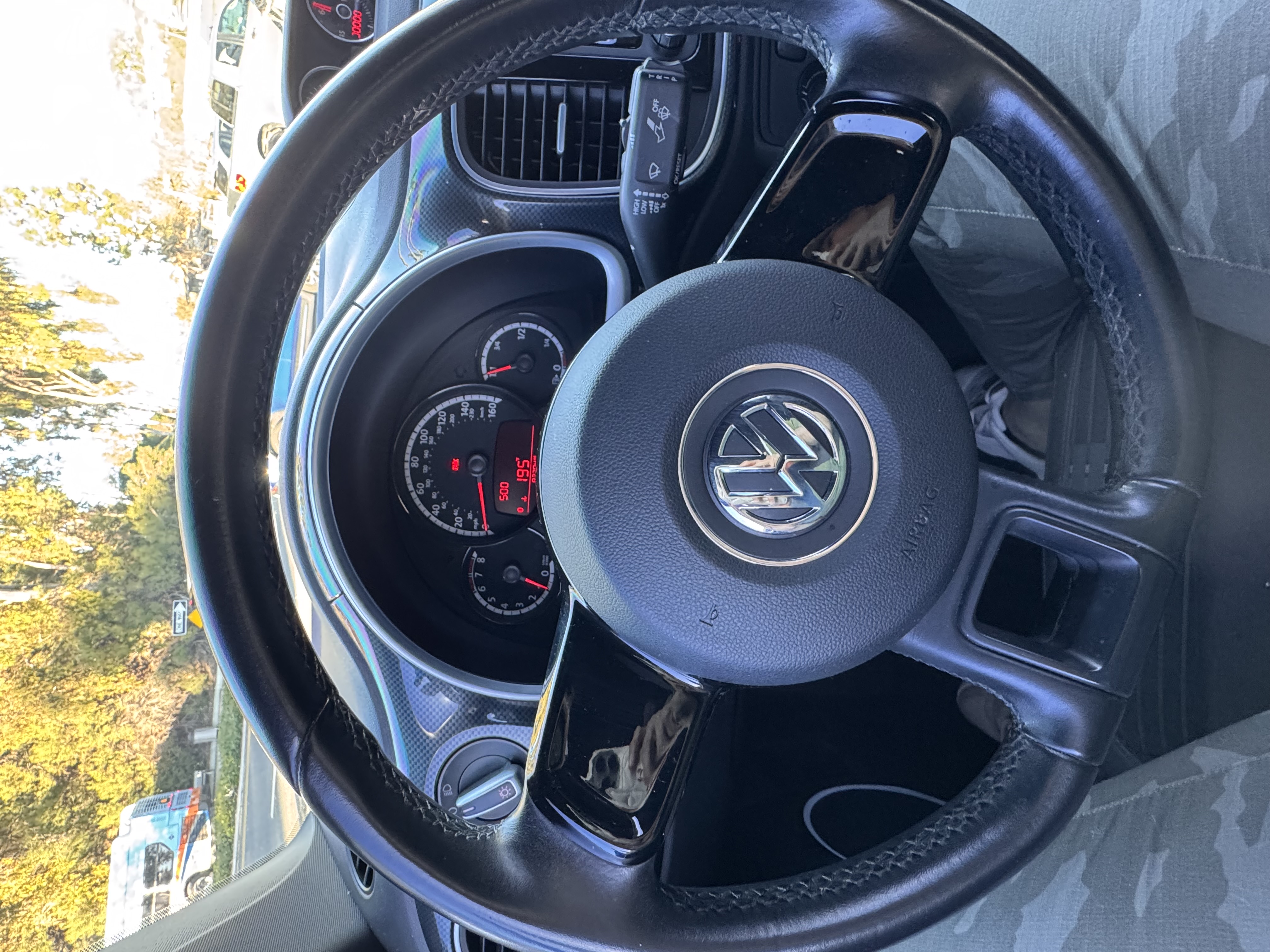 Used 2013 Volkswagen Beetle 2.0T FWD image 21