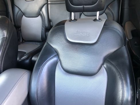 Used 2014 Jeep Cherokee Limited w/ Technology Group AWD/4WD image 15