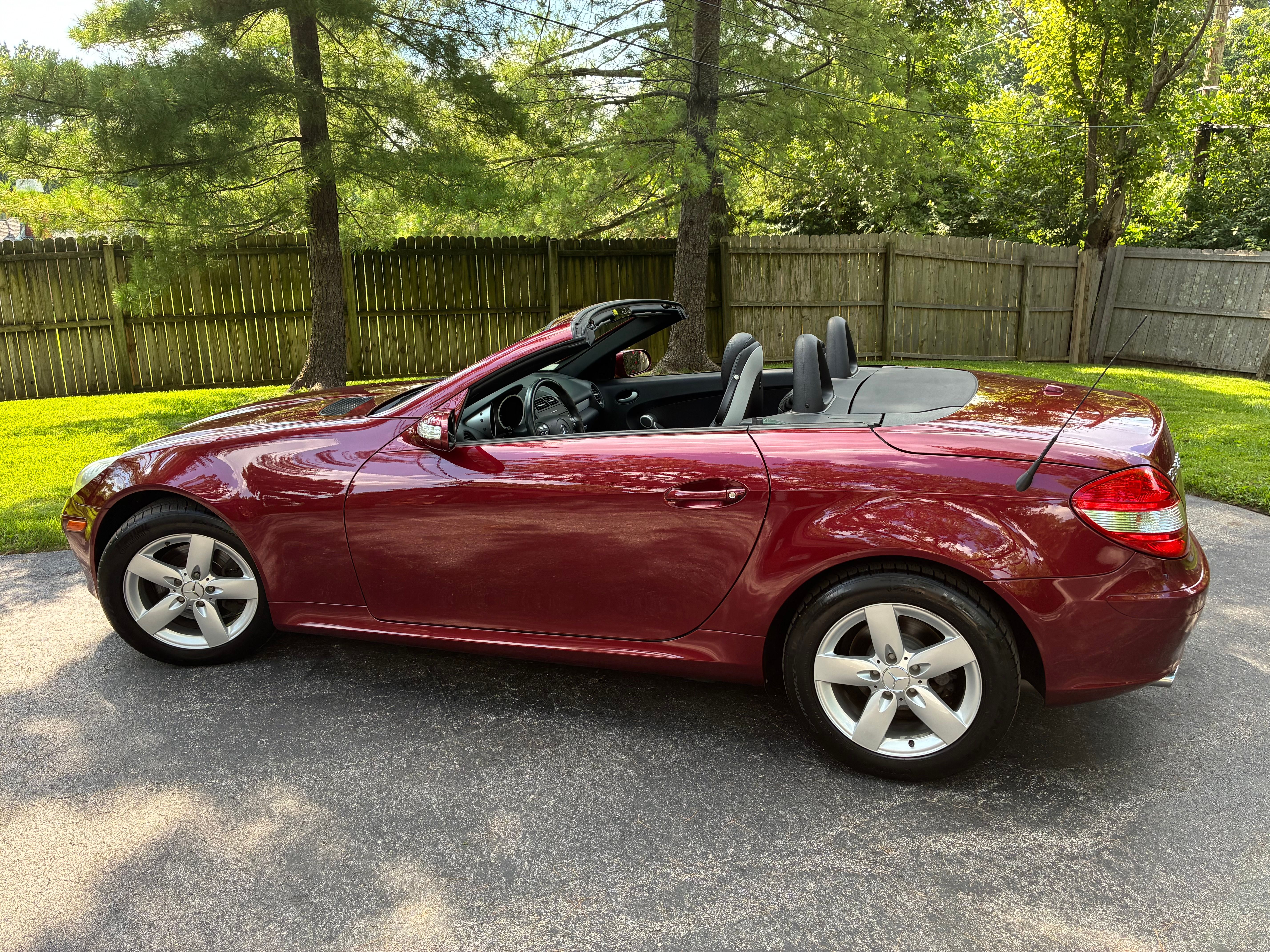 Used 2007 Mercedes-Benz SLK 280 image 2