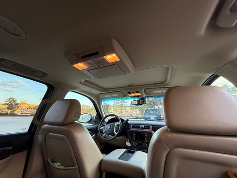 Used 2007 GMC Yukon XL Denali image 13
