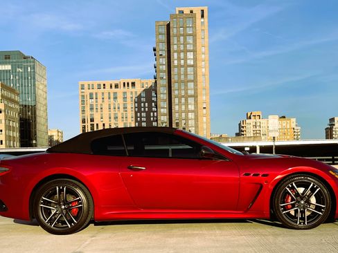 Used 2015 Maserati GranTurismo MC Centennial RWD image 10