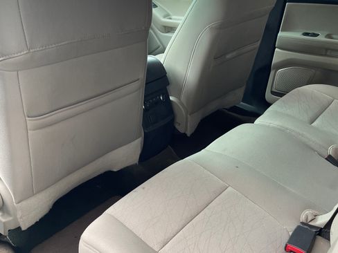 Used 2013 Ford Explorer FWD image 10
