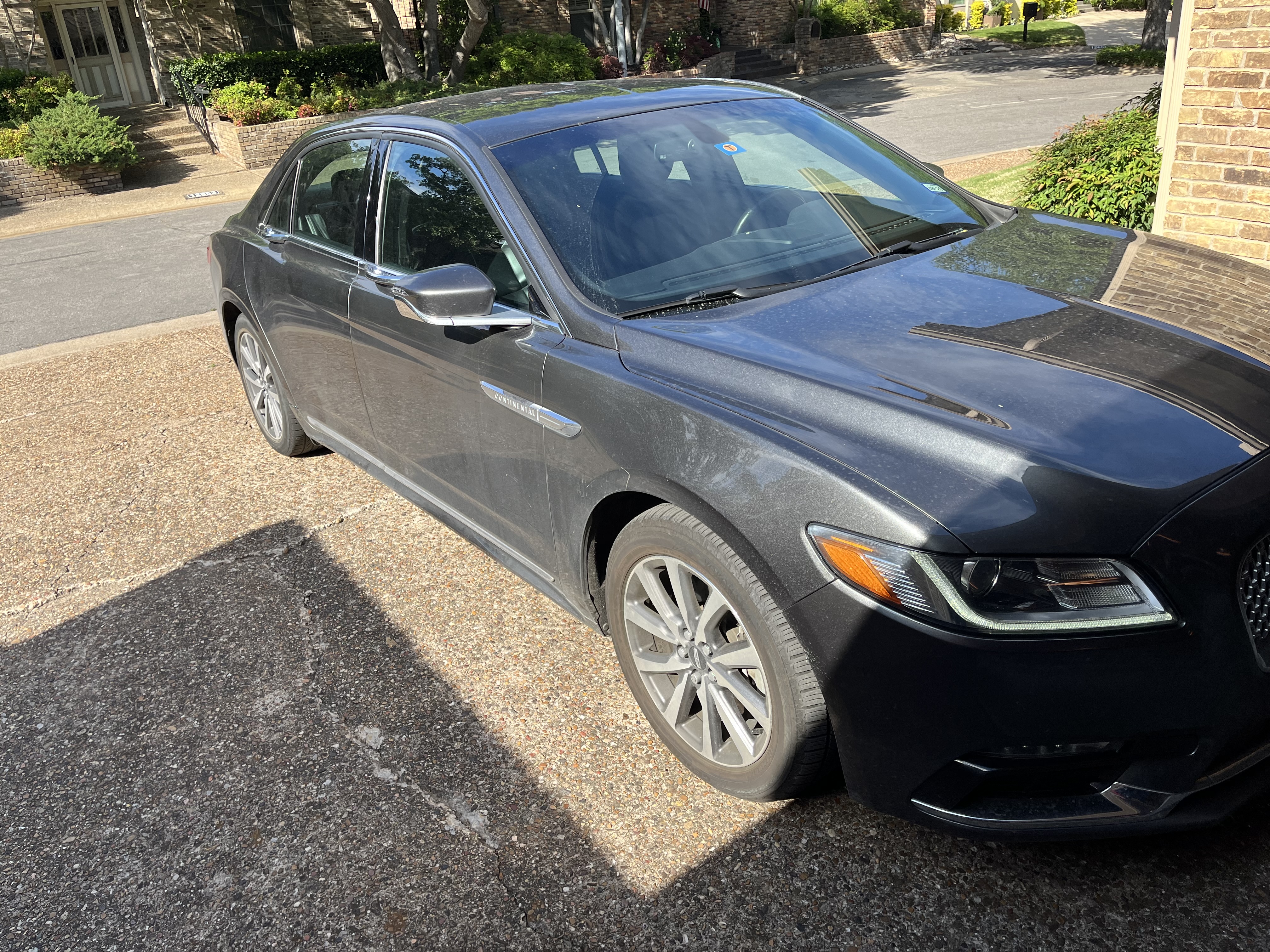 Used 2017 Lincoln Continental Premiere FWD image 5