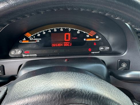 Used 2002 Honda S2000 image 9