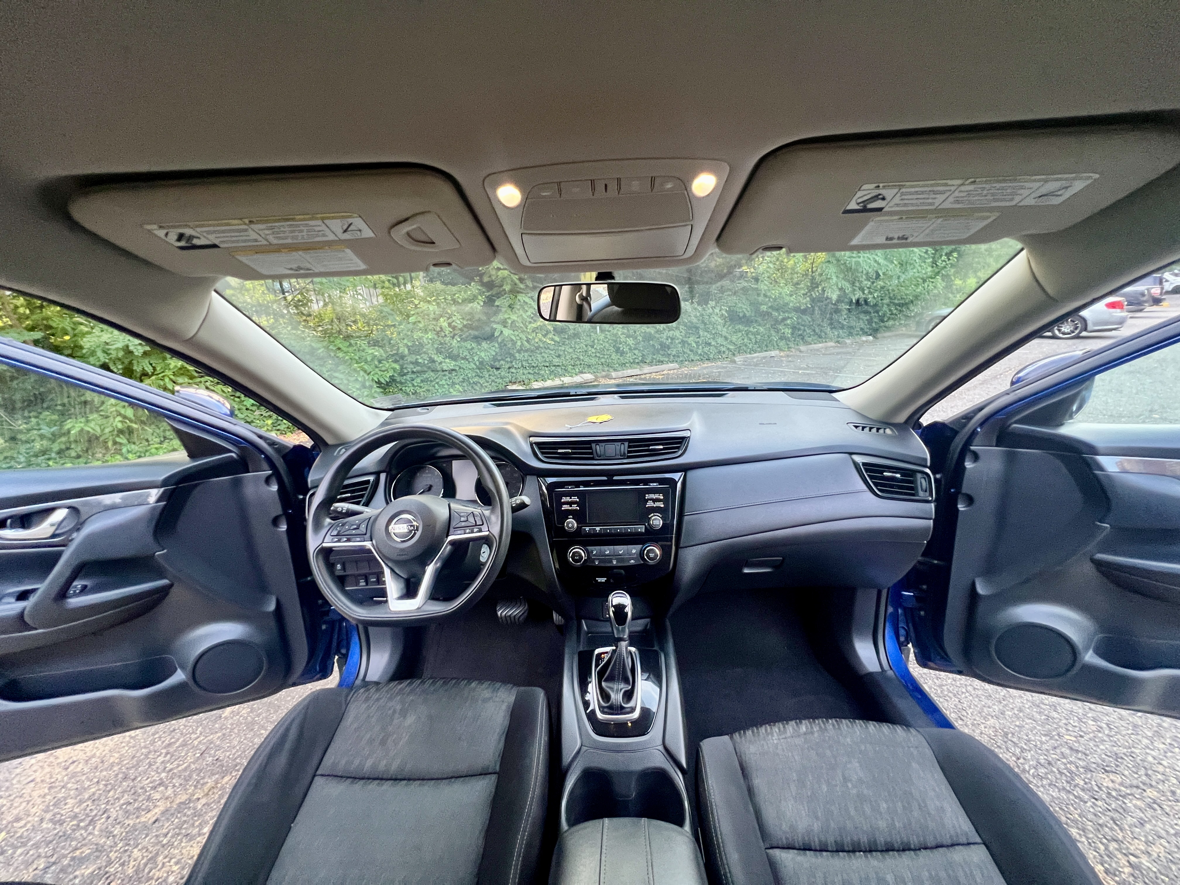 Used 2017 Nissan Rogue S AWD/4WD image 10