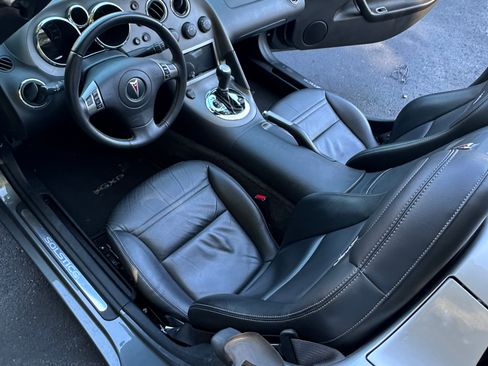 Used 2007 Pontiac Solstice GXP w/ Premium Package image 9