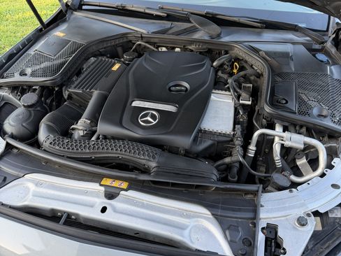 Used 2016 Mercedes-Benz C 300 4MATIC Sedan image 12