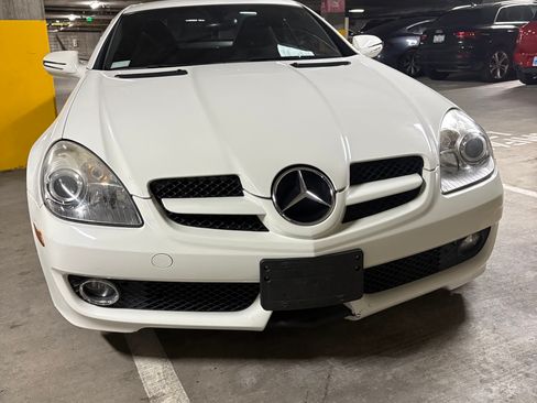 Used 2009 Mercedes-Benz SLK 350 image 2