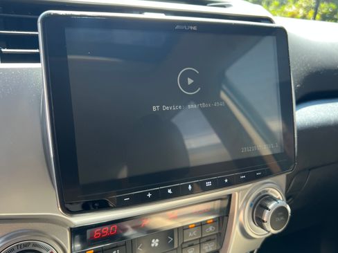 Used 2010 Toyota 4Runner Limited AWD/4WD image 15