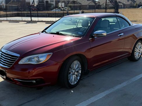 Used 2014 Chrysler 200 Limited image 10