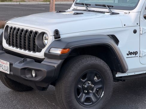 Used 2024 Jeep Wrangler Sport AWD/4WD image 15