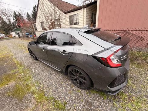 Used 2018 Honda Civic Sport Touring image 5