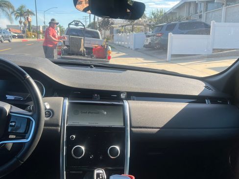 Used 2021 Land Rover Discovery Sport S image 1