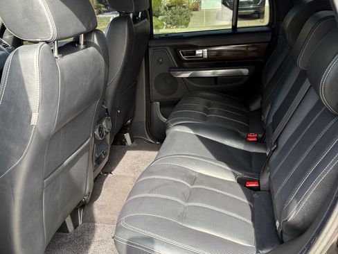 Used 2013 Land Rover Range Rover Sport HSE LUX image 18