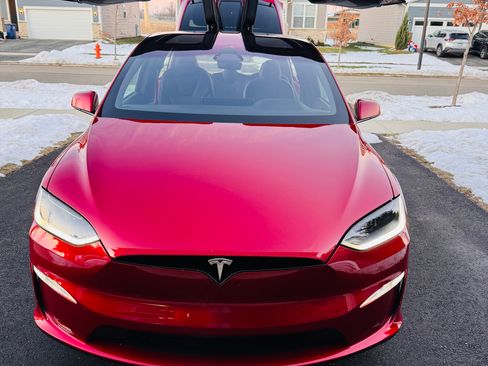 Used 2023 Tesla Model X image 4