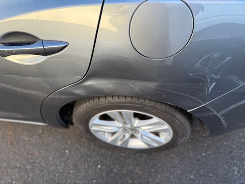 Used 2013 Acura ILX Hybrid w/ Technology Package image 5