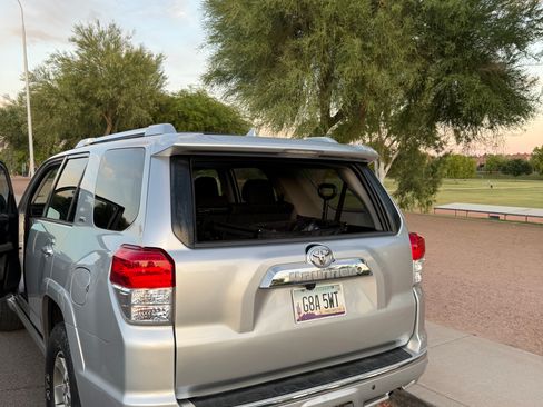 Used 2011 Toyota 4Runner SR5 w/ Convenience Pkg RWD image 16