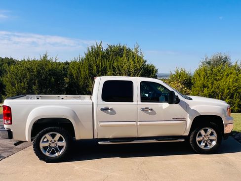 Used 2012 GMC Sierra 1500 SLE w/ Regional Value Package image 5