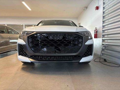 Used 2025 Audi RS Q8 performance AWD/4WD image 6