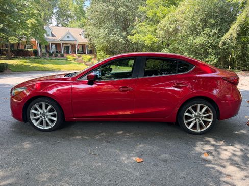 Used 2017 MAZDA MAZDA3 Touring FWD image 6