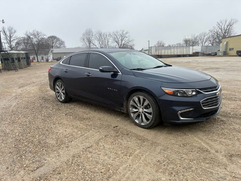 Used 2016 Chevrolet Malibu Premier w/ Driver Confidence Package II image 6