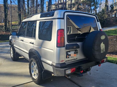 Used 2003 Land Rover Discovery HSE image 15