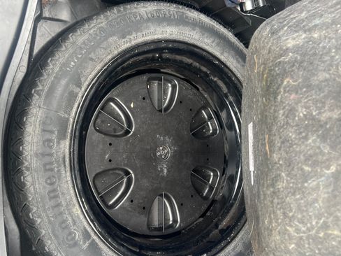 Used 2003 Mercedes-Benz E 320 Sedan image 27