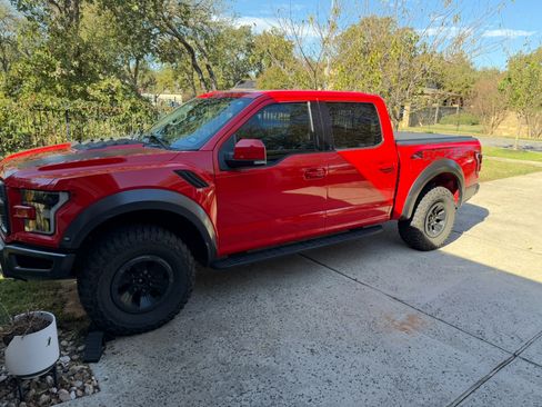 Used 2018 Ford F150 Raptor w/ Equipment Group 802A Luxury image 1