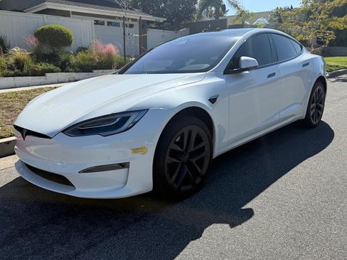 Used 2021 Tesla Model S Plaid image 13