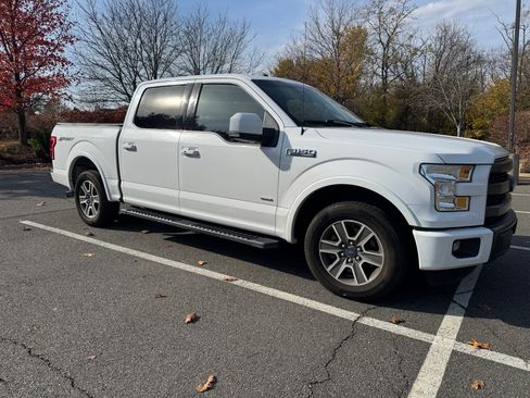 Used 2015 Ford F150 Lariat image 5
