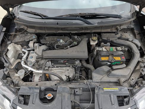 Used 2017 Nissan Rogue S image 16