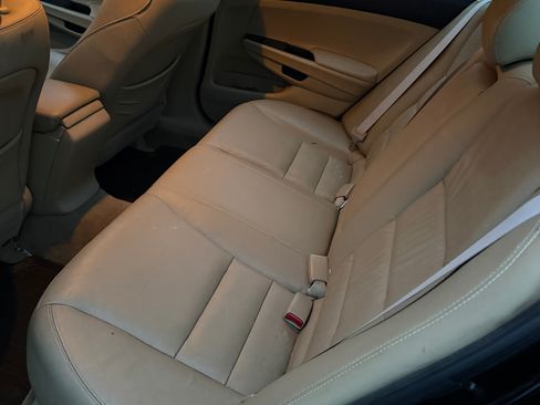 Used 2011 Honda Accord SE image 9