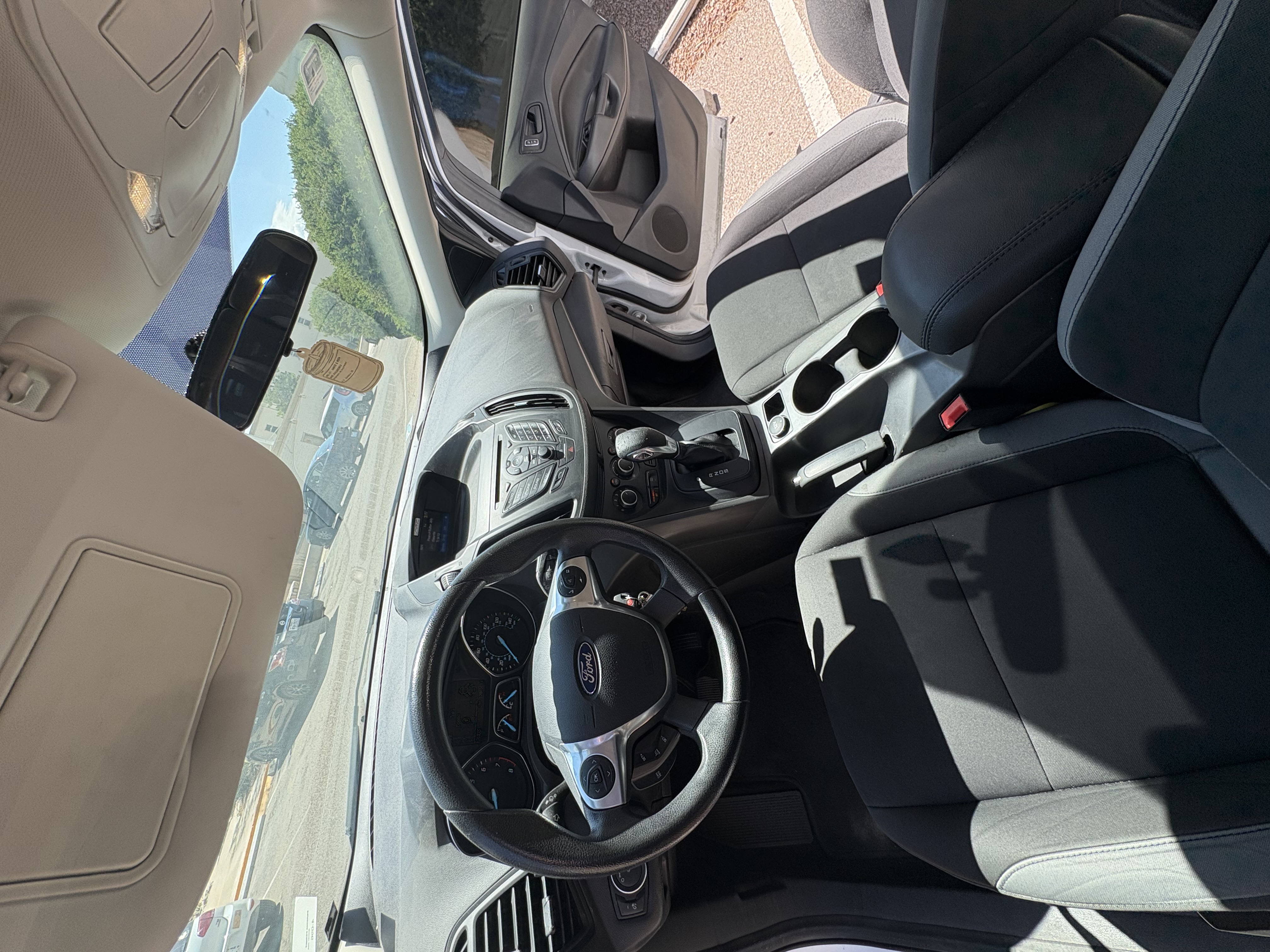 Used 2016 Ford Escape S FWD image 5