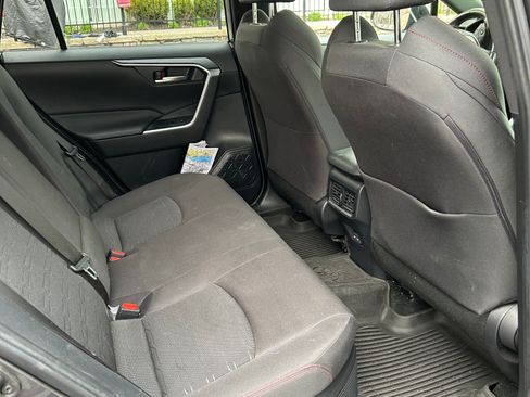 Used 2023 Toyota RAV4 SE w/ Weather & Moonroof Package image 9