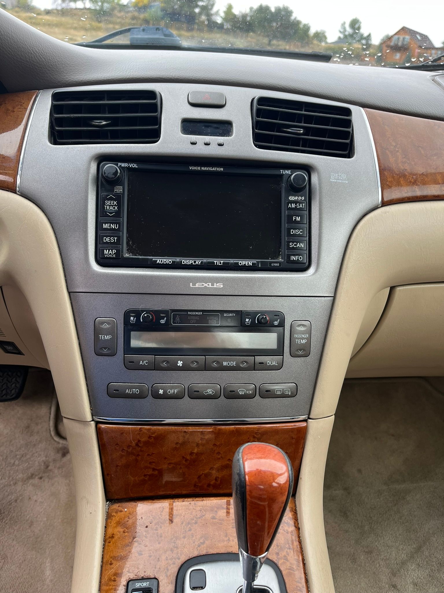 Used 2005 Lexus ES 330 FWD image 12