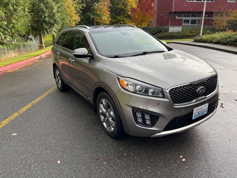 Used 2016 Kia Sorento SX w/ SXL Technology Package image 4