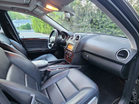 Used 2010 Mercedes-Benz ML 550 4MATIC image 13