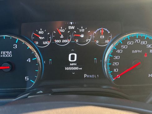 Used 2017 GMC Sierra 2500 Denali w/ Duramax Plus Package AWD/4WD image 9