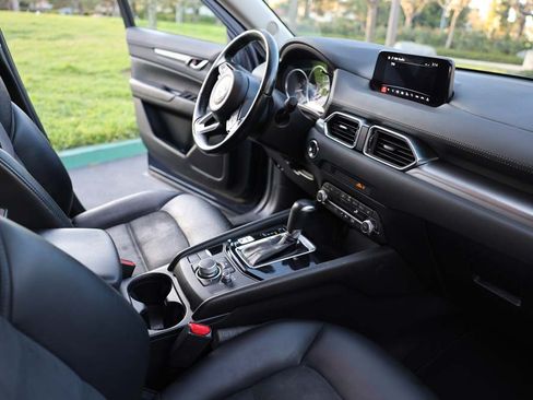 Used 2020 MAZDA CX-5 Touring image 19
