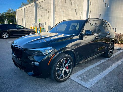 Used 2021 BMW X5 M50i w/ Premium Package AWD/4WD image 1