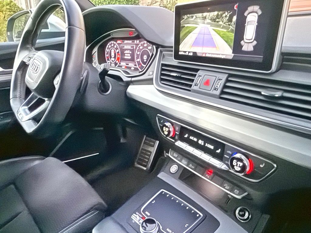Used 2018 Audi SQ5 Premium Plus AWD/4WD image 11