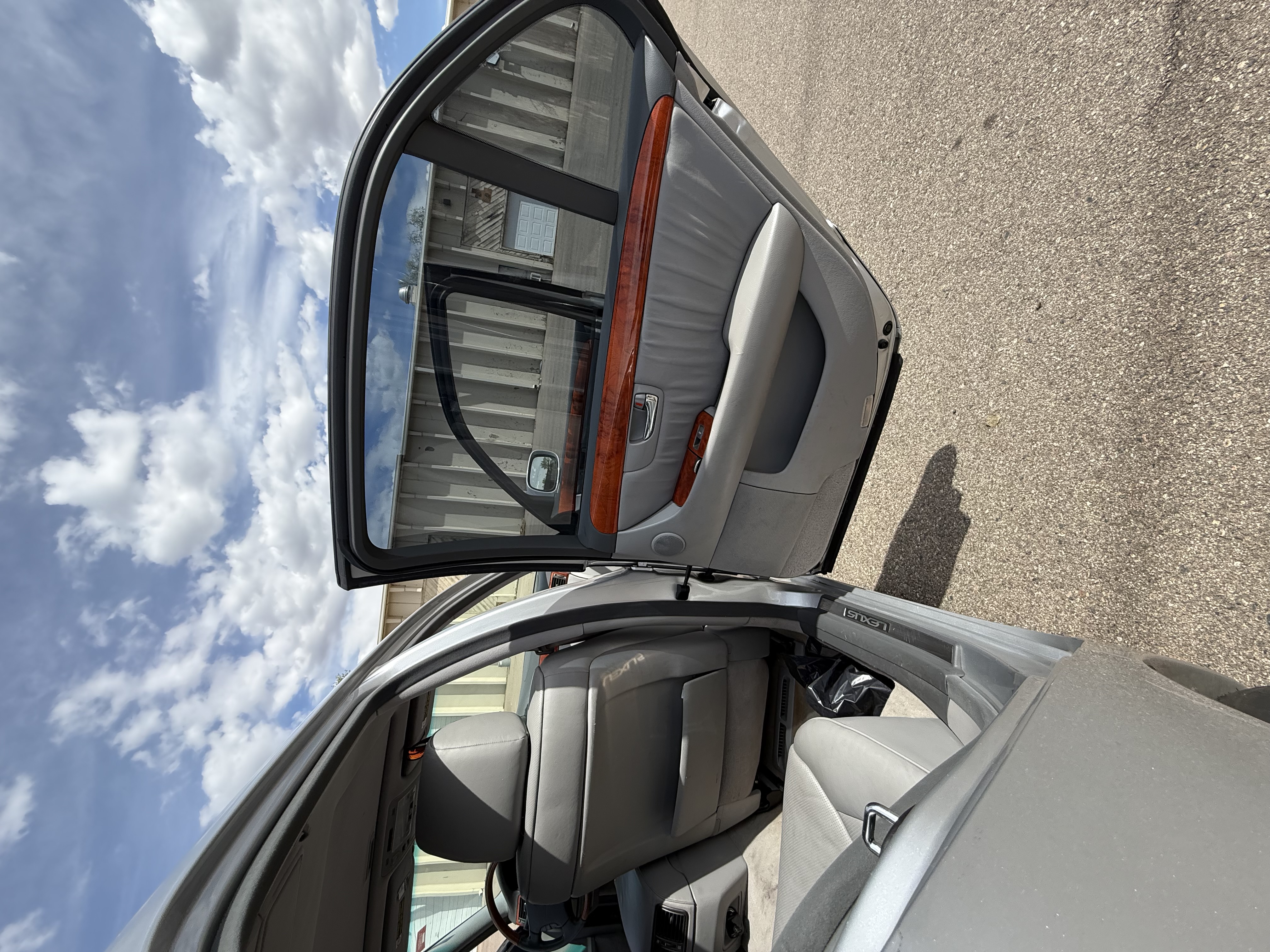 Used 2006 Lexus LS 430 RWD image 18
