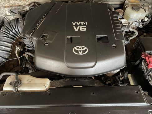 Used 2004 Toyota 4Runner Sport image 21