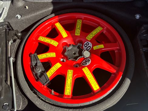 Used 2013 Porsche Cayenne S image 23