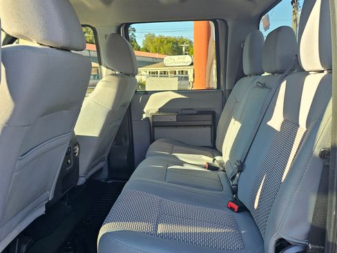 Used 2011 Ford F250 XLT image 10