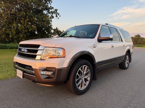 Used 2015 Ford Expedition EL King Ranch AWD/4WD image 4