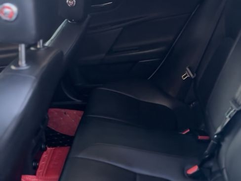 Used 2019 Jaguar XE image 8