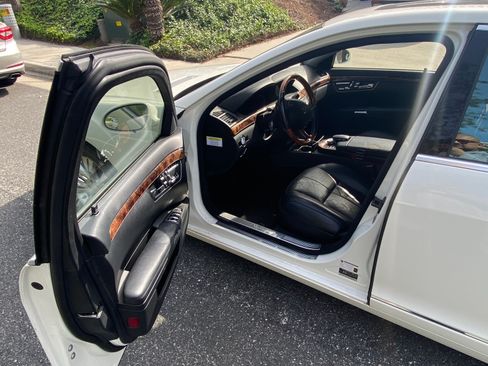 Used 2009 Mercedes-Benz S 550 image 10