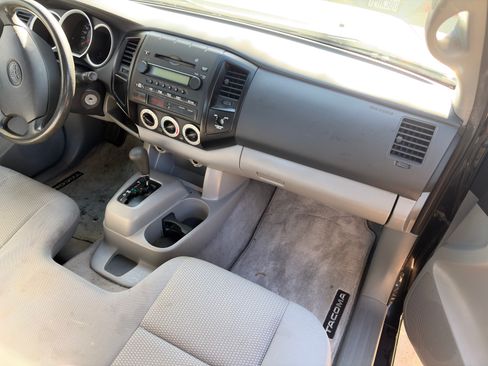 Used 2006 Toyota Tacoma 2WD Regular Cab image 12