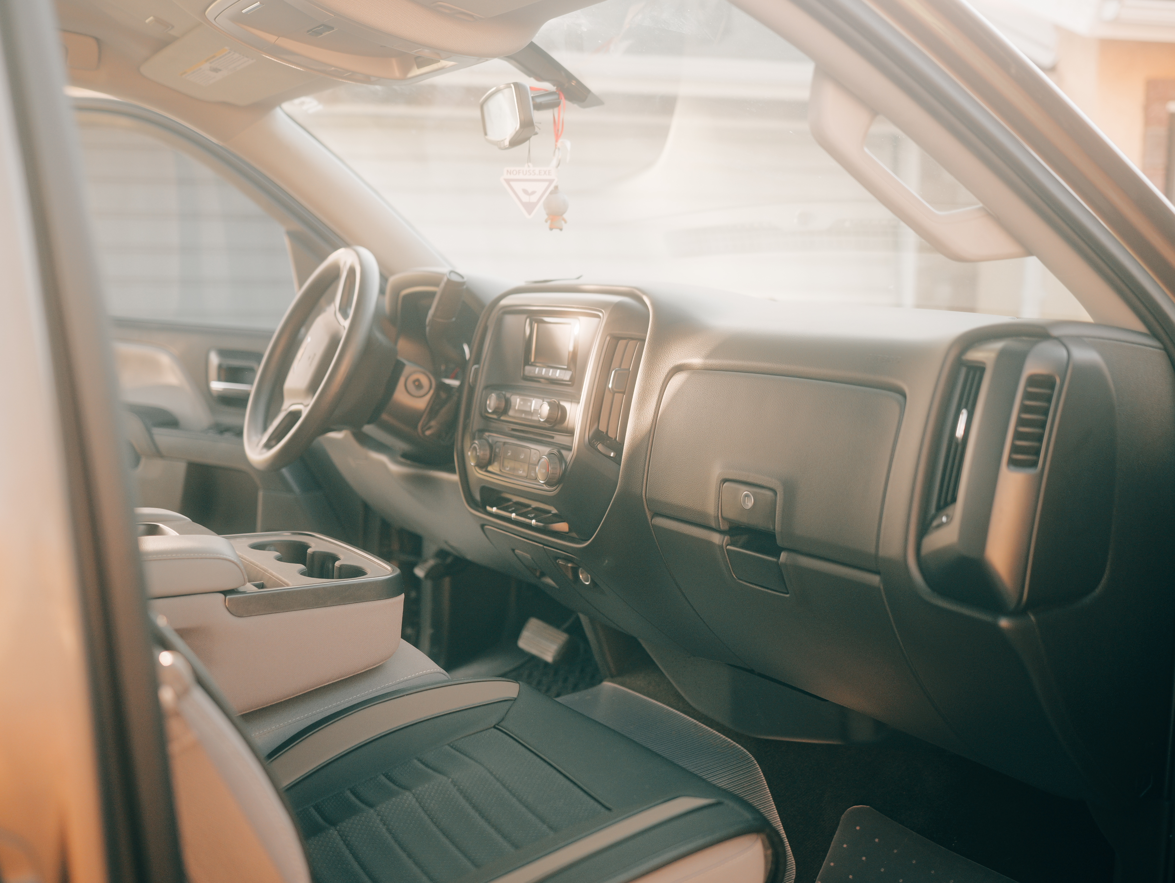 Used 2014 Chevrolet Silverado 1500 W/T RWD image 9